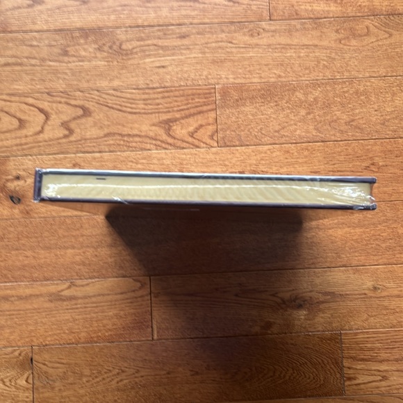 World of Warcraft Book - Picture 7 of 11